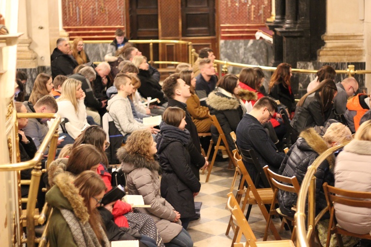 Zawierzenie Ruchu Światło-Życie diecezji łowickiej na Jasnej Górze