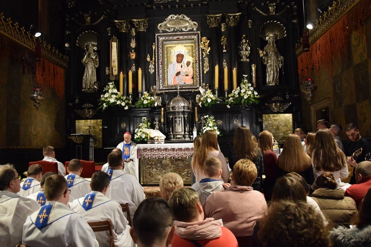 Zawierzenie Ruchu Światło-Życie diecezji łowickiej na Jasnej Górze
