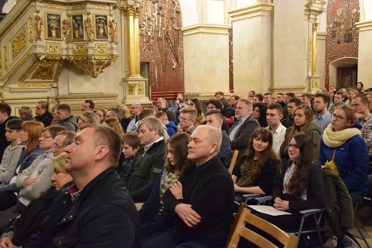 Zawierzenie Ruchu Światło-Życie diecezji łowickiej na Jasnej Górze