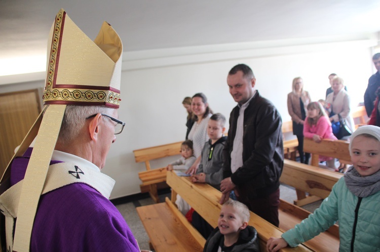 Poświęcenie ołtarza i prezbiterium w Bojszowach Nowych