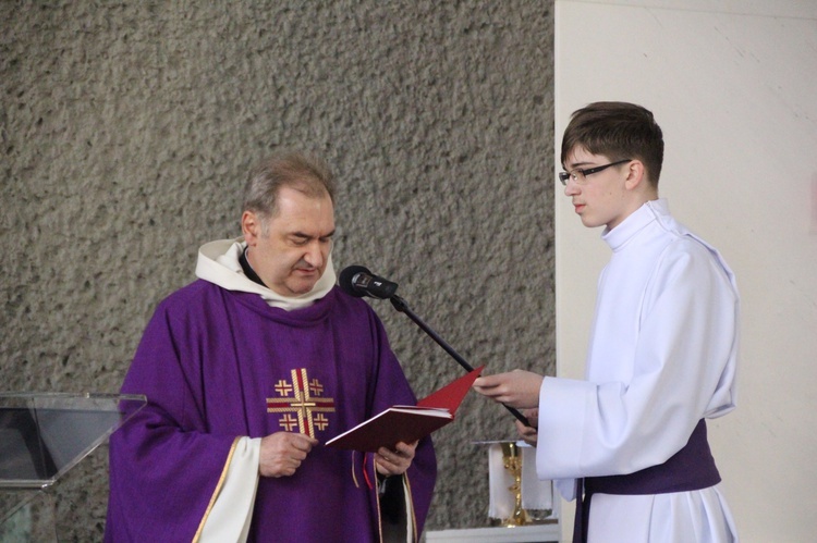 Poświęcenie ołtarza i prezbiterium w Bojszowach Nowych