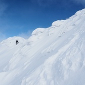 Tatry: Lawina zeszła w rejonie Morskiego Oka