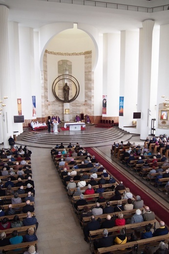 Abp Jean-Clément Jeanbart w parafii św. Brata Alberta