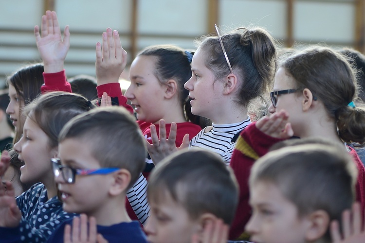 Koncert religijny w SP 3 w Nidzicy