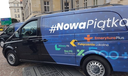 Śląskie: busy "Nowej Piątki PiS” ruszyły w teren