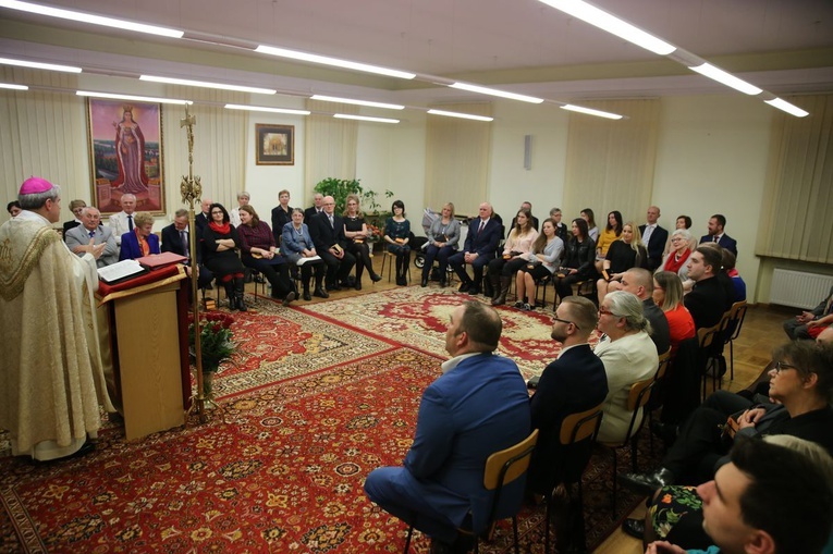 Neokatechumeni otrzymali księge Liturgii Godzin 