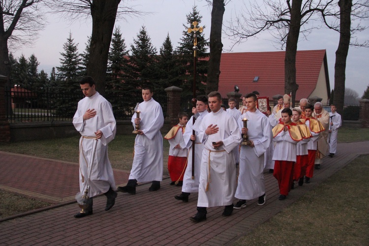 Bierzmowanie w Jadownikach