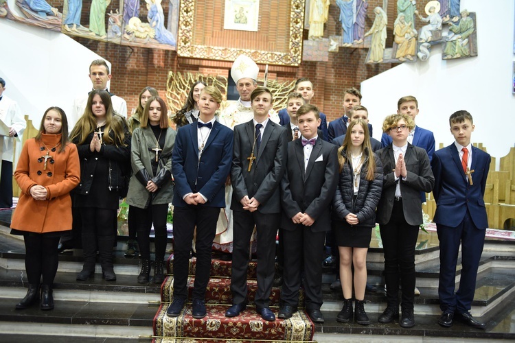 Bierzmowanie u Matki Bożej Nieustającej Pomocy w Mielcu - cz. 1