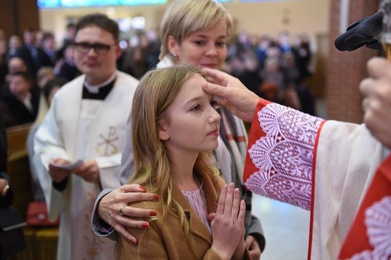 Bierzmowanie u Matki Bożej Nieustającej Pomocy w Mielcu - cz. 1