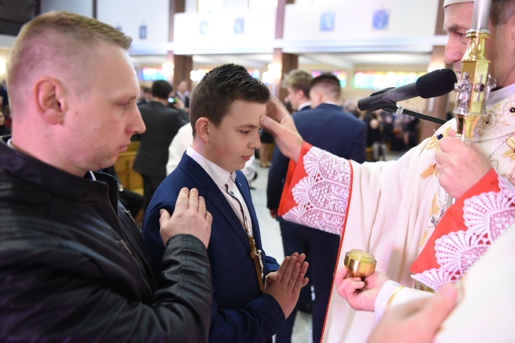 Bierzmowanie u Matki Bożej Nieustającej Pomocy w Mielcu - cz. 1