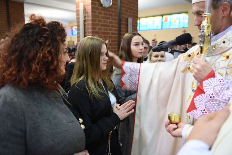 Bierzmowanie u Matki Bożej Nieustającej Pomocy w Mielcu - cz. 1