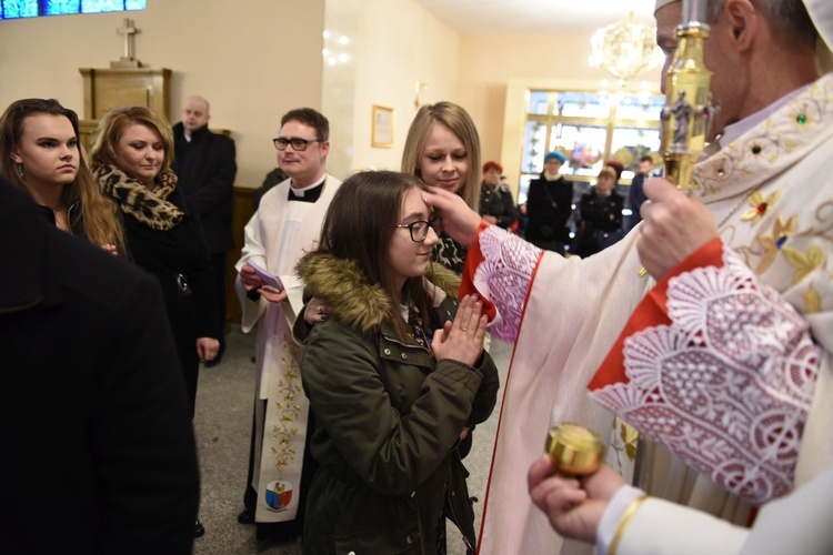 Bierzmowanie u Matki Bożej Nieustającej Pomocy w Mielcu - cz. 1