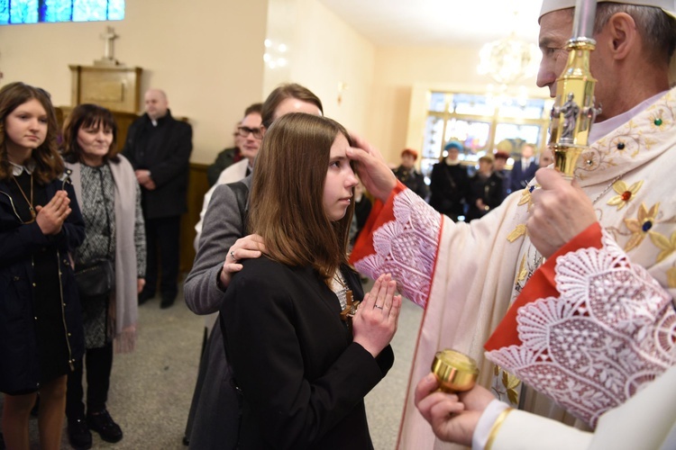 Bierzmowanie u Matki Bożej Nieustającej Pomocy w Mielcu - cz. 1