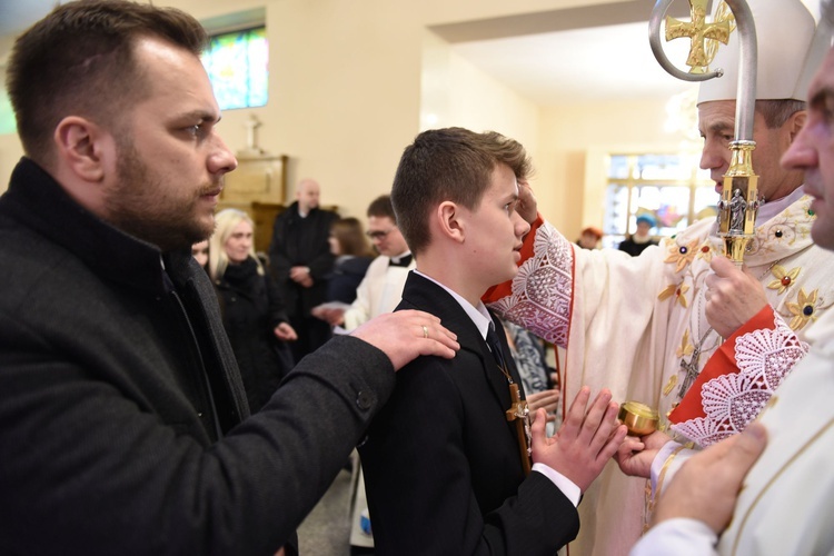 Bierzmowanie u Matki Bożej Nieustającej Pomocy w Mielcu - cz. 1