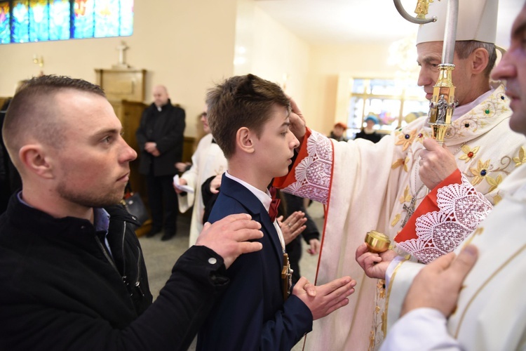 Bierzmowanie u Matki Bożej Nieustającej Pomocy w Mielcu - cz. 1