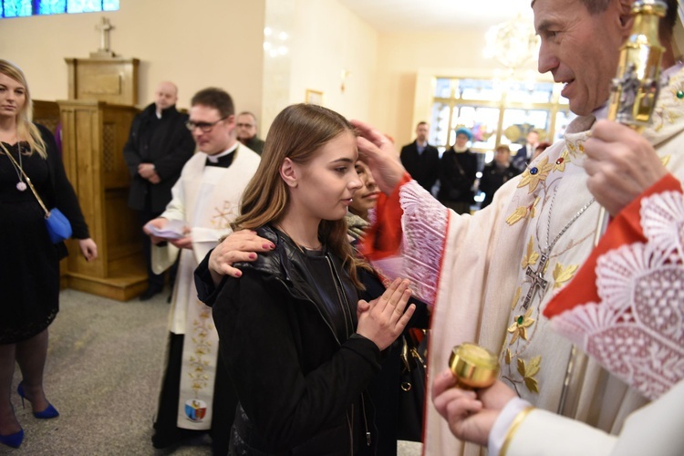 Bierzmowanie u Matki Bożej Nieustającej Pomocy w Mielcu - cz. 1