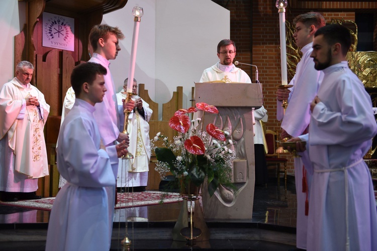 Bierzmowanie u Matki Bożej Nieustającej Pomocy w Mielcu - cz. 1