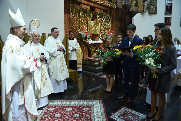 Bierzmowanie u Matki Bożej Nieustającej Pomocy w Mielcu - cz. 2