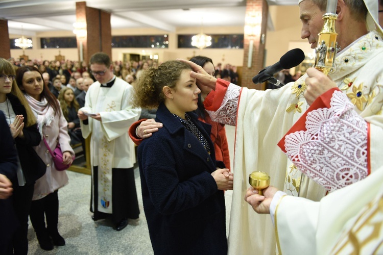 Bierzmowanie u Matki Bożej Nieustającej Pomocy w Mielcu - cz. 2