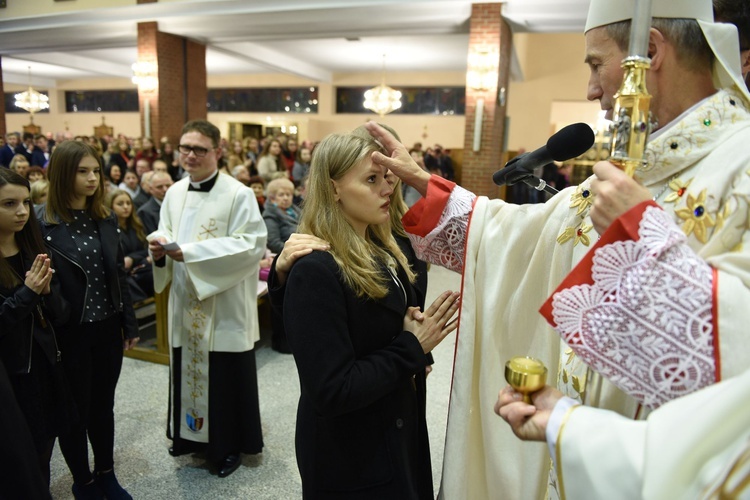 Bierzmowanie u Matki Bożej Nieustającej Pomocy w Mielcu - cz. 2