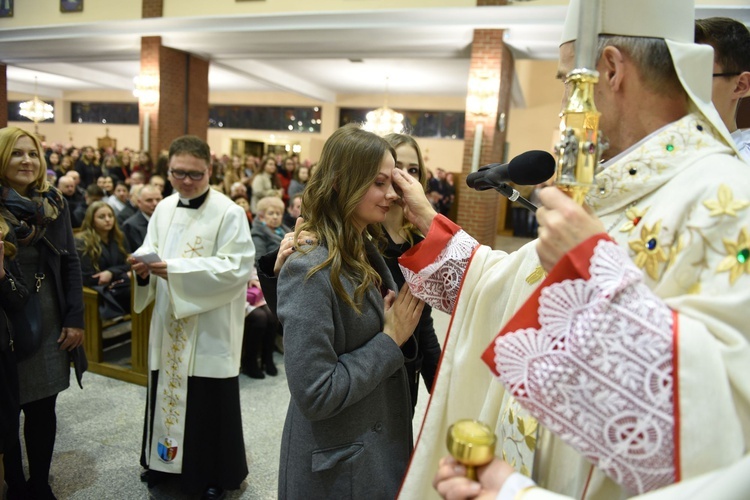 Bierzmowanie u Matki Bożej Nieustającej Pomocy w Mielcu - cz. 2