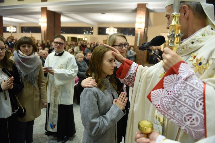 Bierzmowanie u Matki Bożej Nieustającej Pomocy w Mielcu - cz. 2