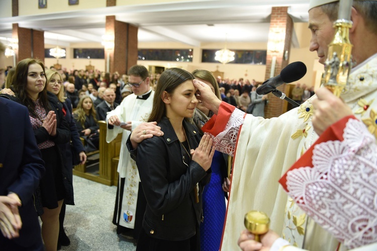 Bierzmowanie u Matki Bożej Nieustającej Pomocy w Mielcu - cz. 2