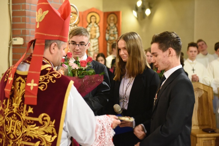 Bierzmowanie w par. Miłosierdzia Bożego w Brzesku