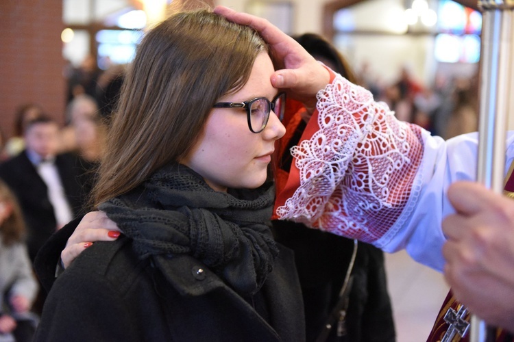 Bierzmowanie w par. Miłosierdzia Bożego w Brzesku