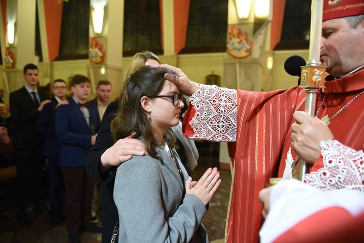 Bierzmowanie u św. Jakuba w Brzesku