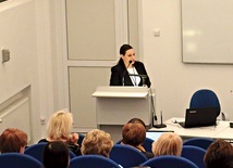 Agata Modzolewska z Ministerstwa Kultury i Dziedzictwa Narodowego podczas swojego wystąpienia.
