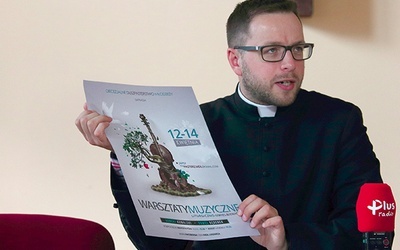Ksiądz Przemysław Superson zapraszał na warsztaty muzyczne w kwietniu.