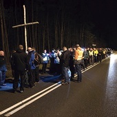 Trasę ze Stalowej Woli do Niska pokonało około 150 mężczyzn.