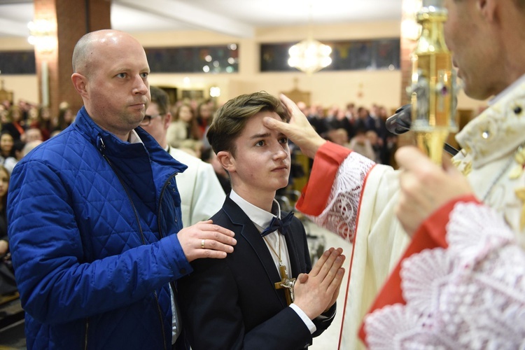 Bierzmowanie u Matki Bożej Nieustającej Pomocy w Mielcu - cz. 2