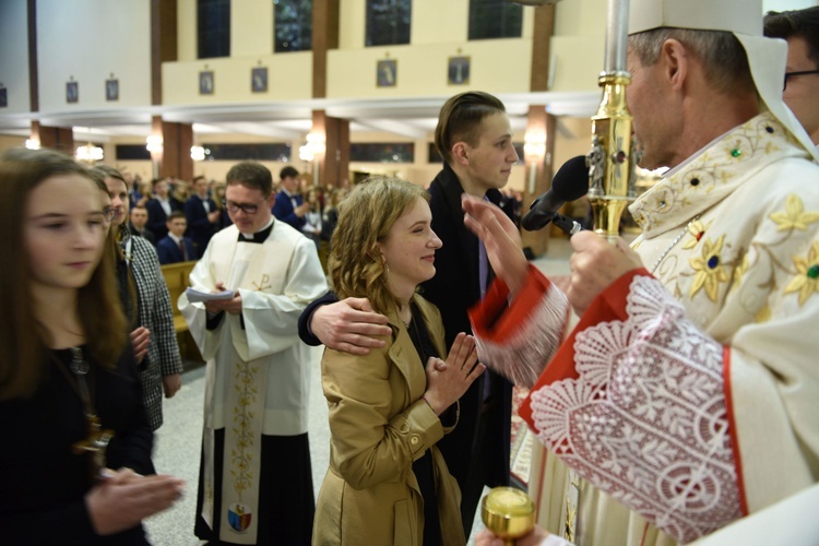 Bierzmowanie u Matki Bożej Nieustającej Pomocy w Mielcu - cz. 2