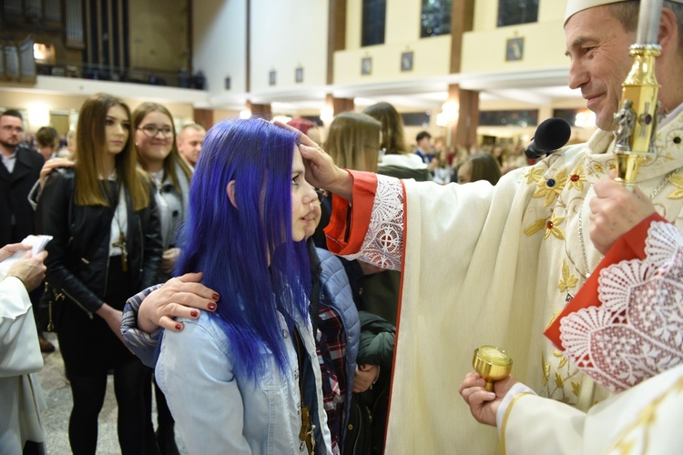 Bierzmowanie u Matki Bożej Nieustającej Pomocy w Mielcu - cz. 2