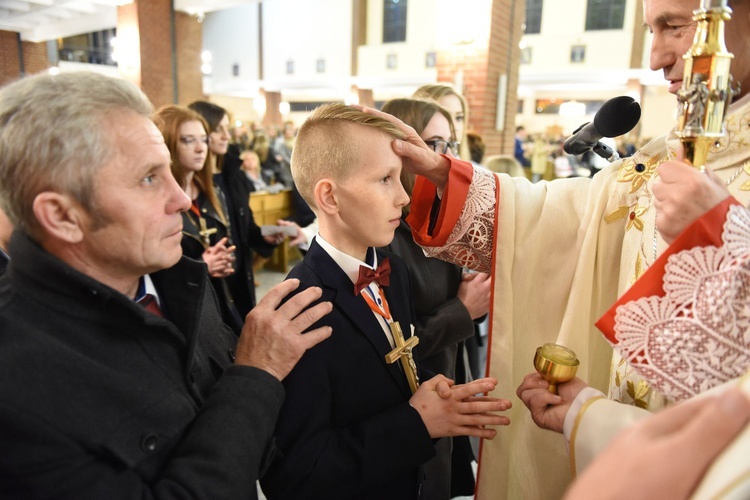 Bierzmowanie u Matki Bożej Nieustającej Pomocy w Mielcu - cz. 2