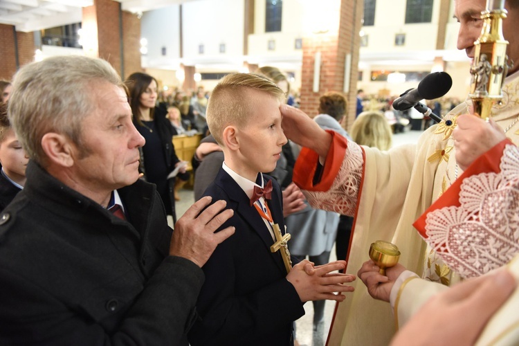 Bierzmowanie u Matki Bożej Nieustającej Pomocy w Mielcu - cz. 2