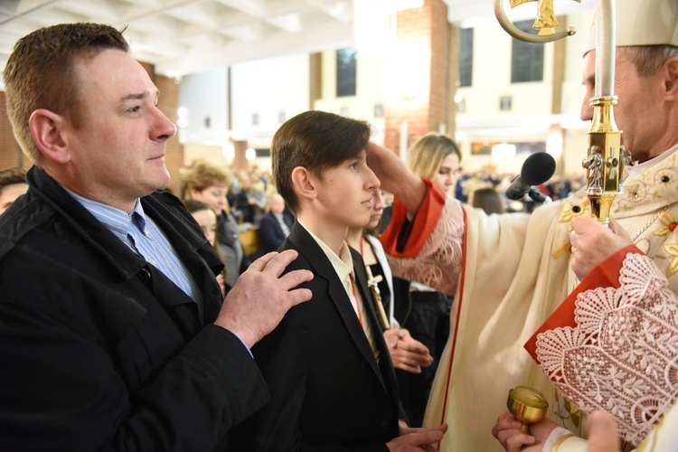 Bierzmowanie u Matki Bożej Nieustającej Pomocy w Mielcu - cz. 2