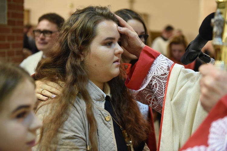 Bierzmowanie u Matki Bożej Nieustającej Pomocy w Mielcu - cz. 2