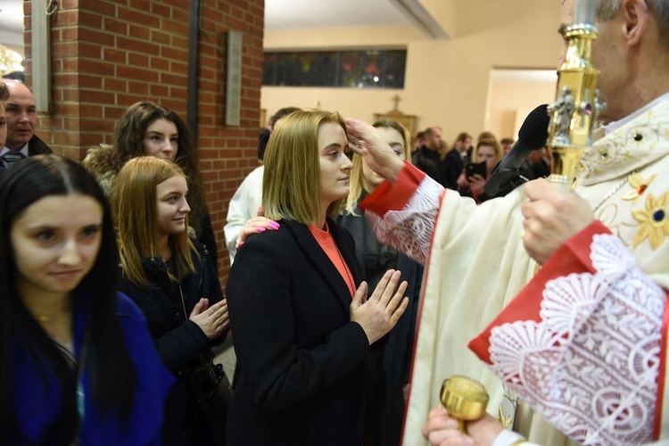 Bierzmowanie u Matki Bożej Nieustającej Pomocy w Mielcu - cz. 2