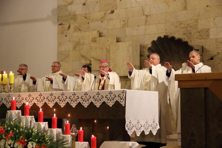 Odpust i bierzmowanie w kościele św. Józefa w Gdyni-Leszczynkach