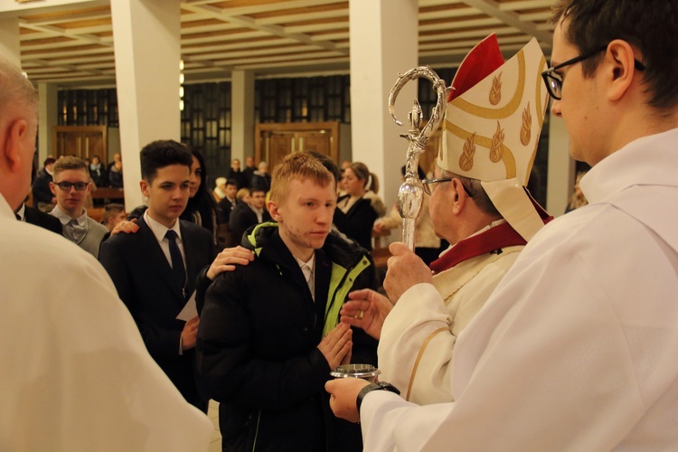 Odpust i bierzmowanie w kościele św. Józefa w Gdyni-Leszczynkach