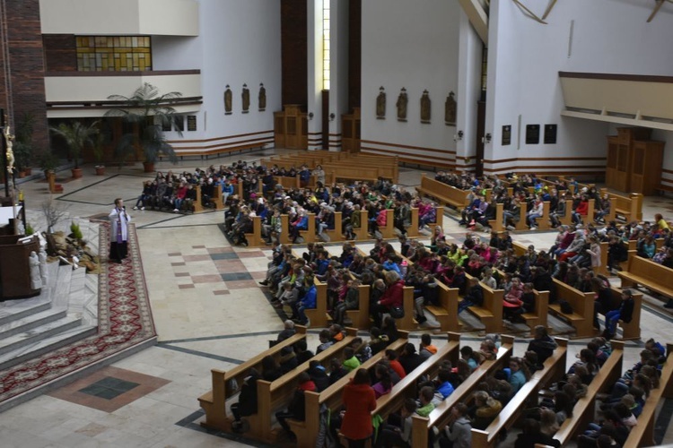 Rekolekcje dla dzieci w Świdnicy z "Gościem Niedzielnym"