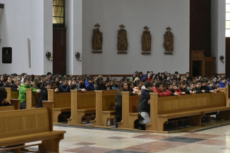 Rekolekcje dla dzieci w Świdnicy z "Gościem Niedzielnym"