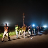 Piesza pielgrzymka nocą. Od św. Filomeny do Matki Bożej Dobrej Rady