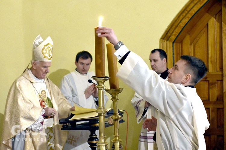 Konsekracja ołtarza w Wałbrzychu