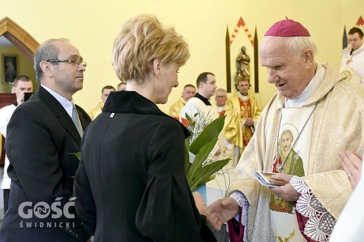 Konsekracja ołtarza w Wałbrzychu