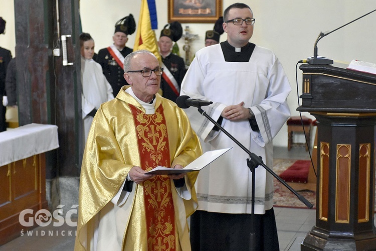 Konsekracja ołtarza w Wałbrzychu