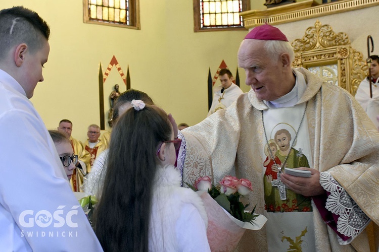 Konsekracja ołtarza w Wałbrzychu